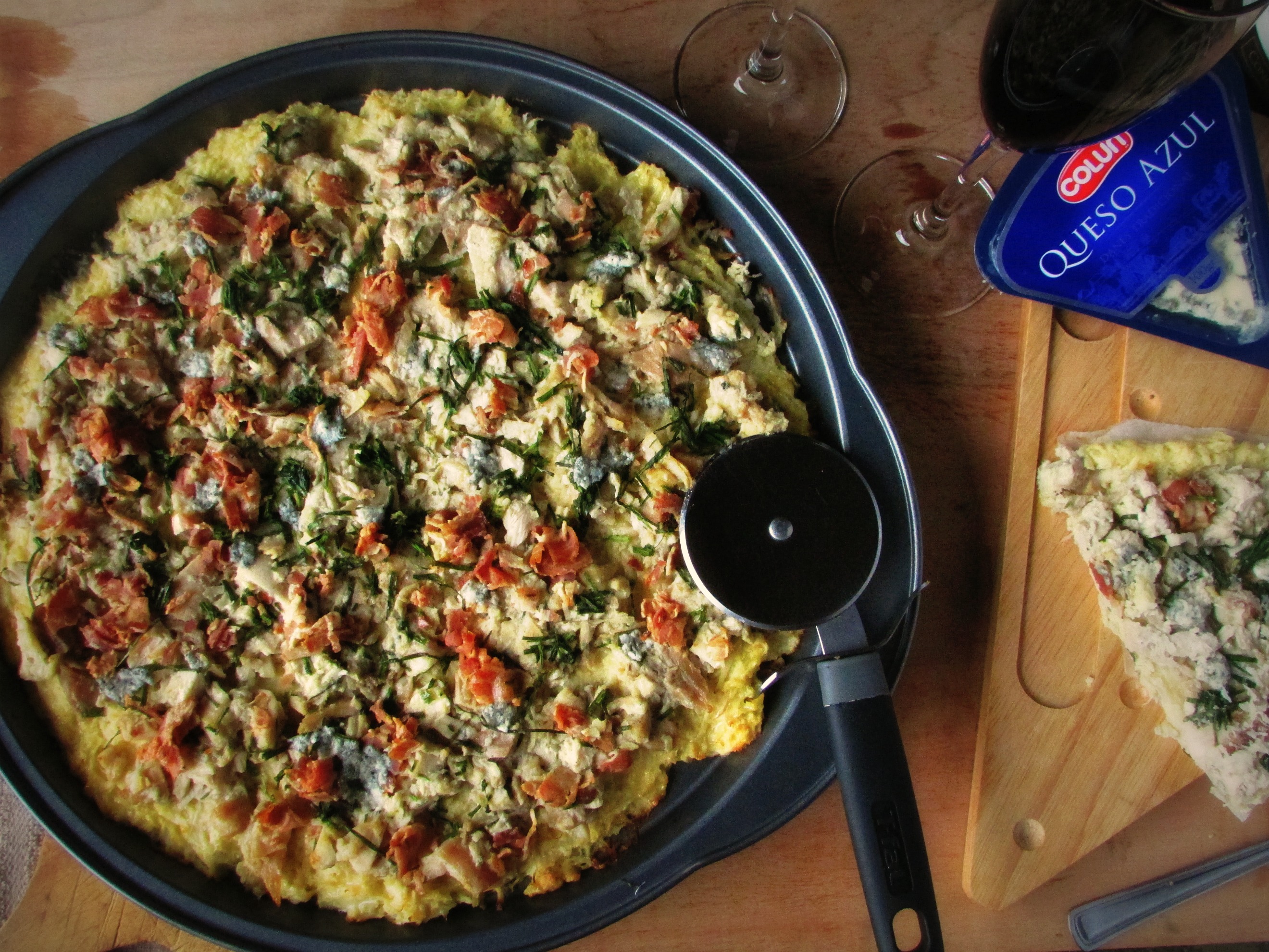Bacon, Chicken, and Blue Cheese Pizza On Cauliflower Crust (Gluten Free & Low Carb)