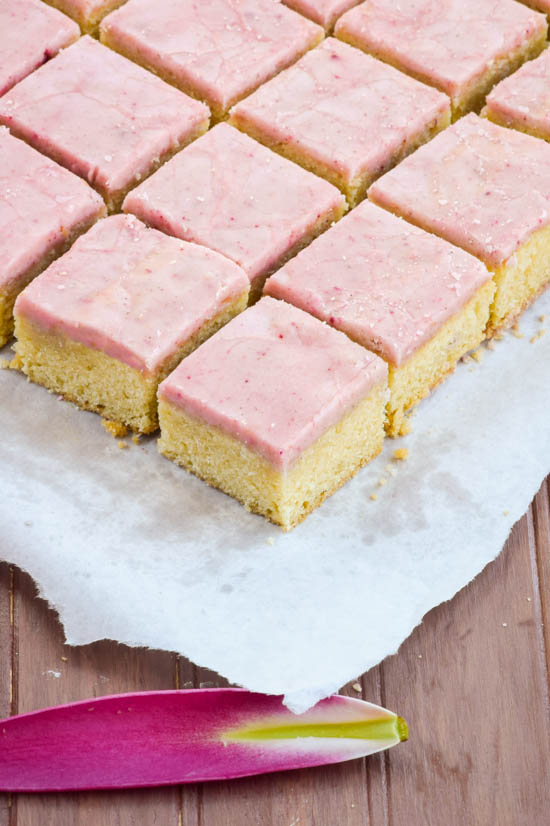 Thick & Chewy Frosted Sugar Cookie Bars,2