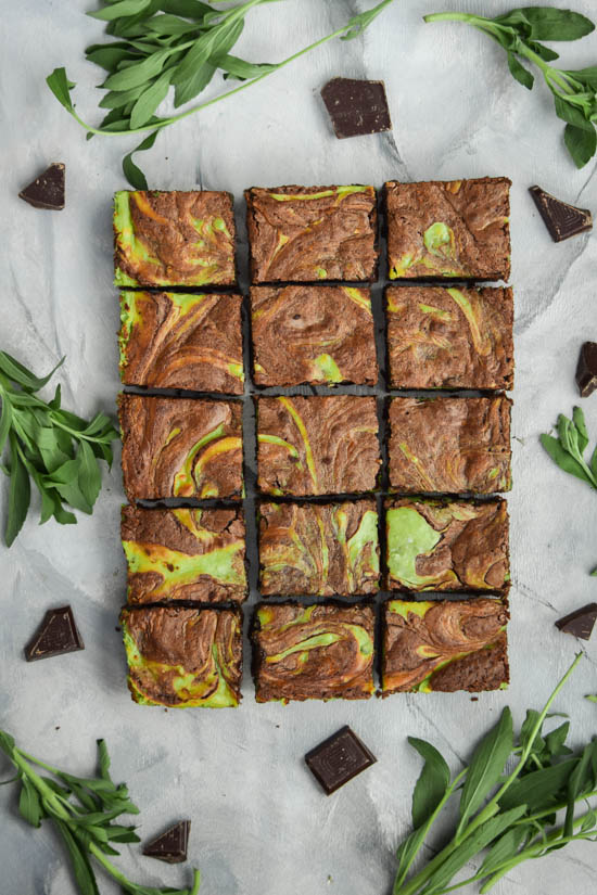 All-Natural Mint Chocolate Chip Cheesecake Swirl Brownies (2)