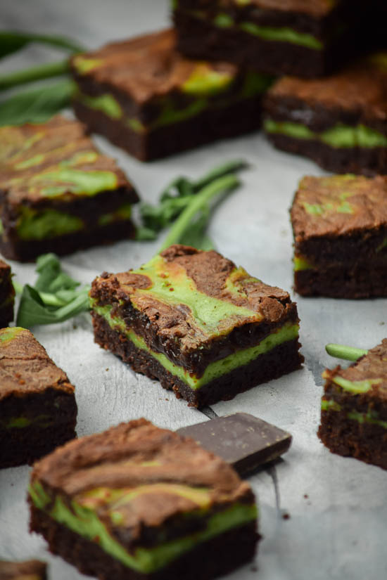 All-Natural Mint Chocolate Chip Cheesecake Swirl Brownies (7)