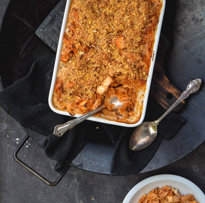 Baked Buffalo Chicken Mac and Blue Cheese Pasta