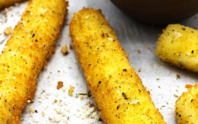 The Best Fried Mozzarella Cheese Sticks